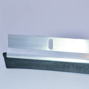 Zócalos  fijo  de  aluminio  y  goma